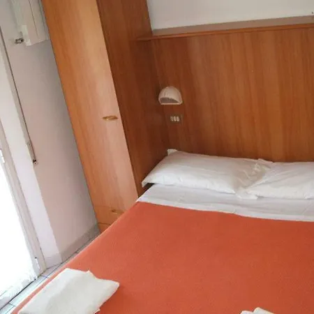 Hotel Annarita-mezza Plus- Inclusa 2*