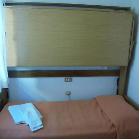 Annarita-mezza Plus- Inclusa Rimini