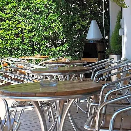 Annarita-mezza Plus- Inclusa Rimini