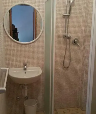 Annarita-mezza Plus- Inclusa 2*