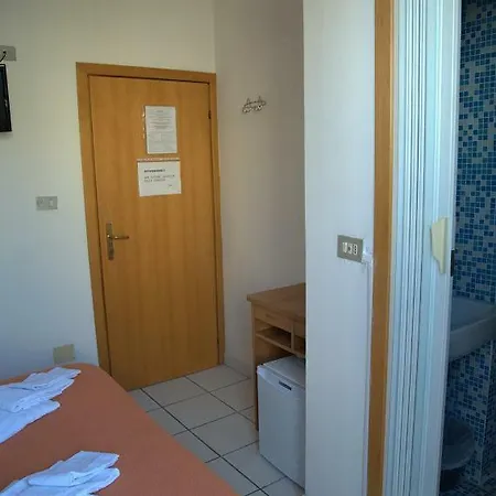 Annarita-mezza Plus- Inclusa