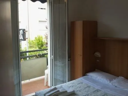 Annarita-mezza Plus- Inclusa