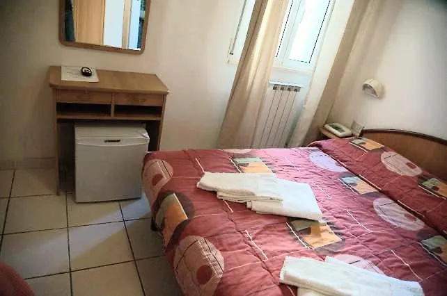 Hotel Annarita-mezza Plus- Inclusa Rimini