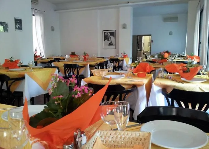 Annarita-mezza Plus- Inclusa Hotel 2*